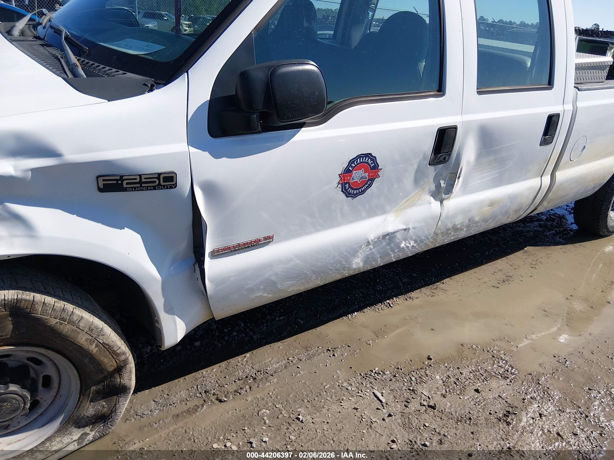 2004 Ford F-250 Lariat/xl/xlt White vin: 1FTNW20P04EA84049
