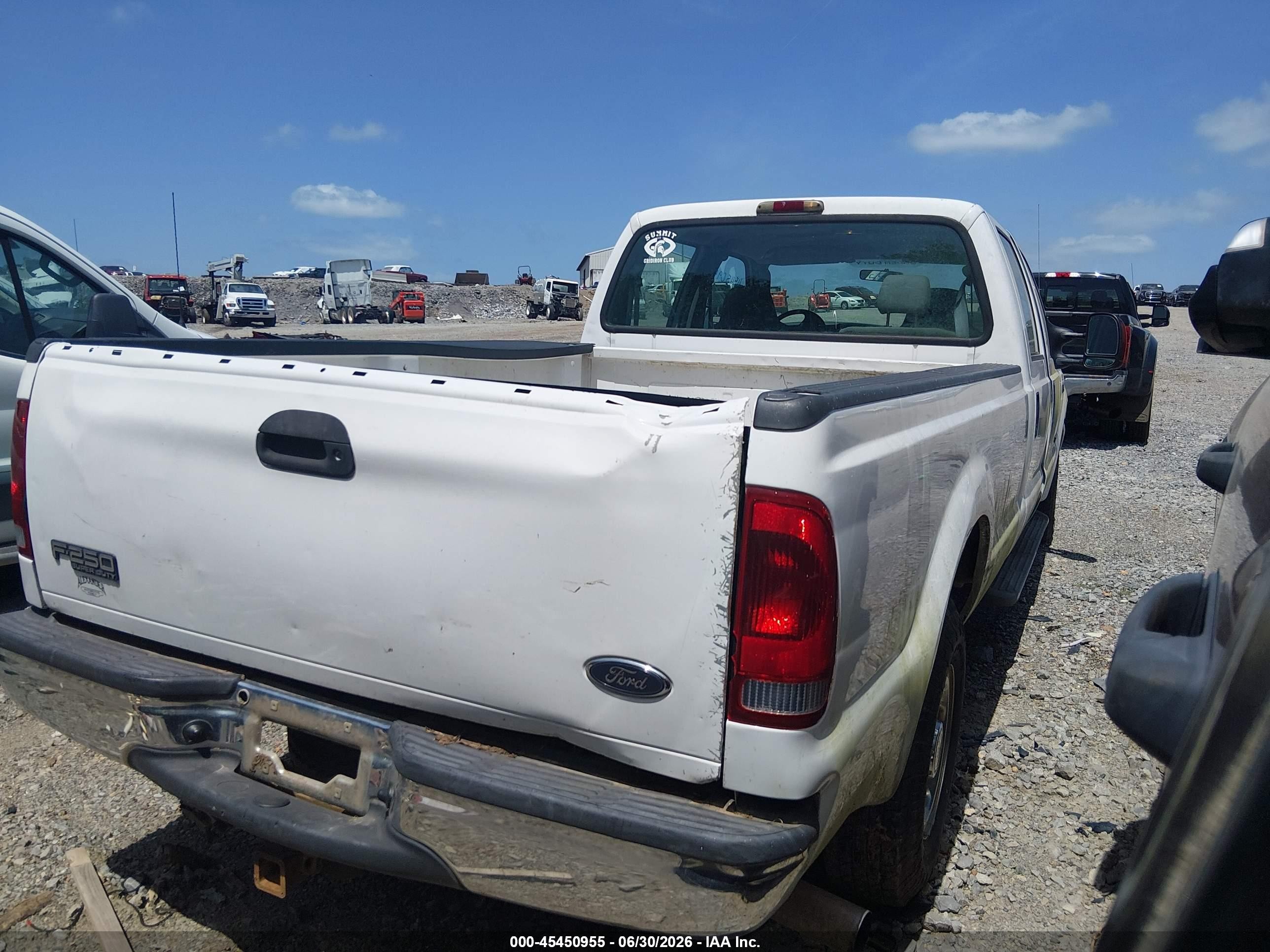 2004 Ford F-250 Lariat/xl/xlt White vin: 1FTNW20P44ED67909