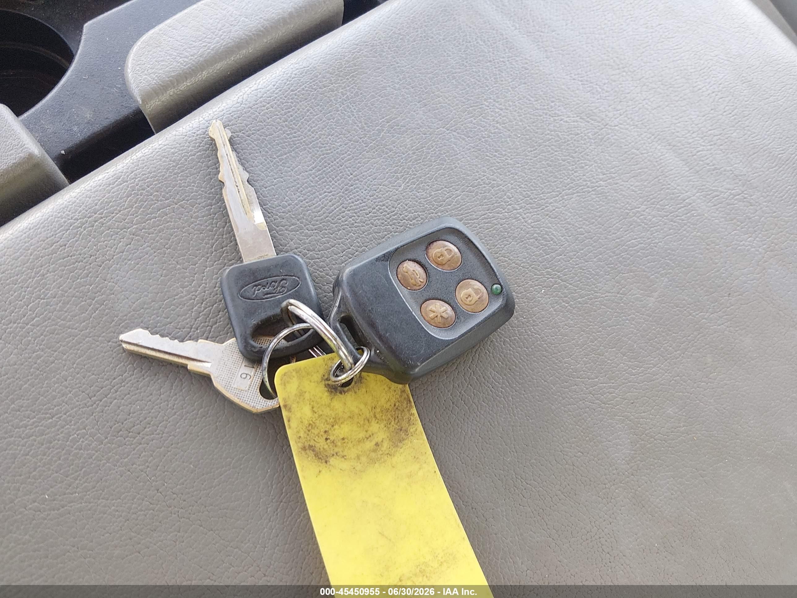 2004 Ford F-250 Lariat/xl/xlt White vin: 1FTNW20P44ED67909
