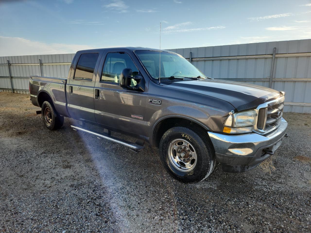 2004 Ford F250 Super Duty Угольный vin: 1FTNW20P54EB31396 Damage: Right Front Door, Dent(S) W/ Paint Dmg, 2 To 3 Inches