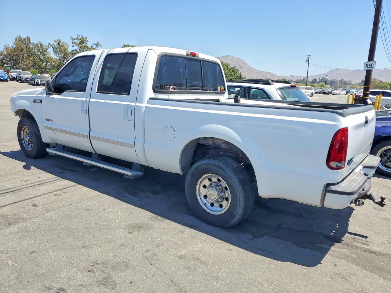 2004 Ford F250 Super Duty White vin: 1FTNW20P54EB66696