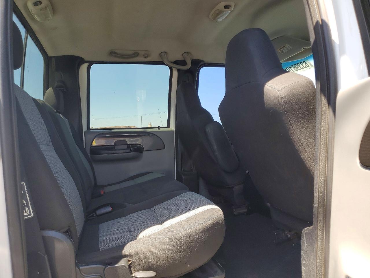 2004 Ford F250 Super Duty White vin: 1FTNW20P54EB66696