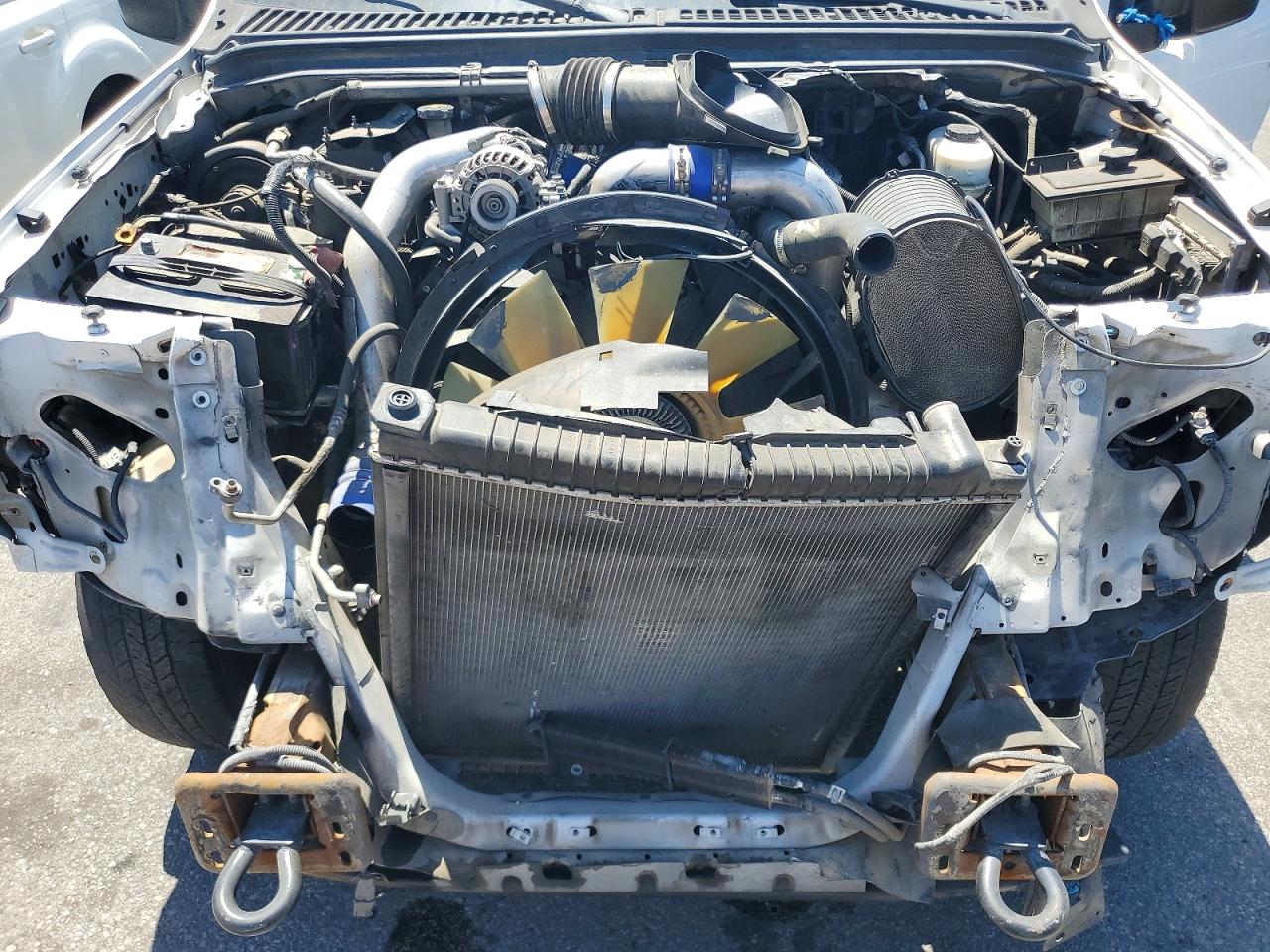 2004 Ford F250 Super Duty White vin: 1FTNW20P54EB66696