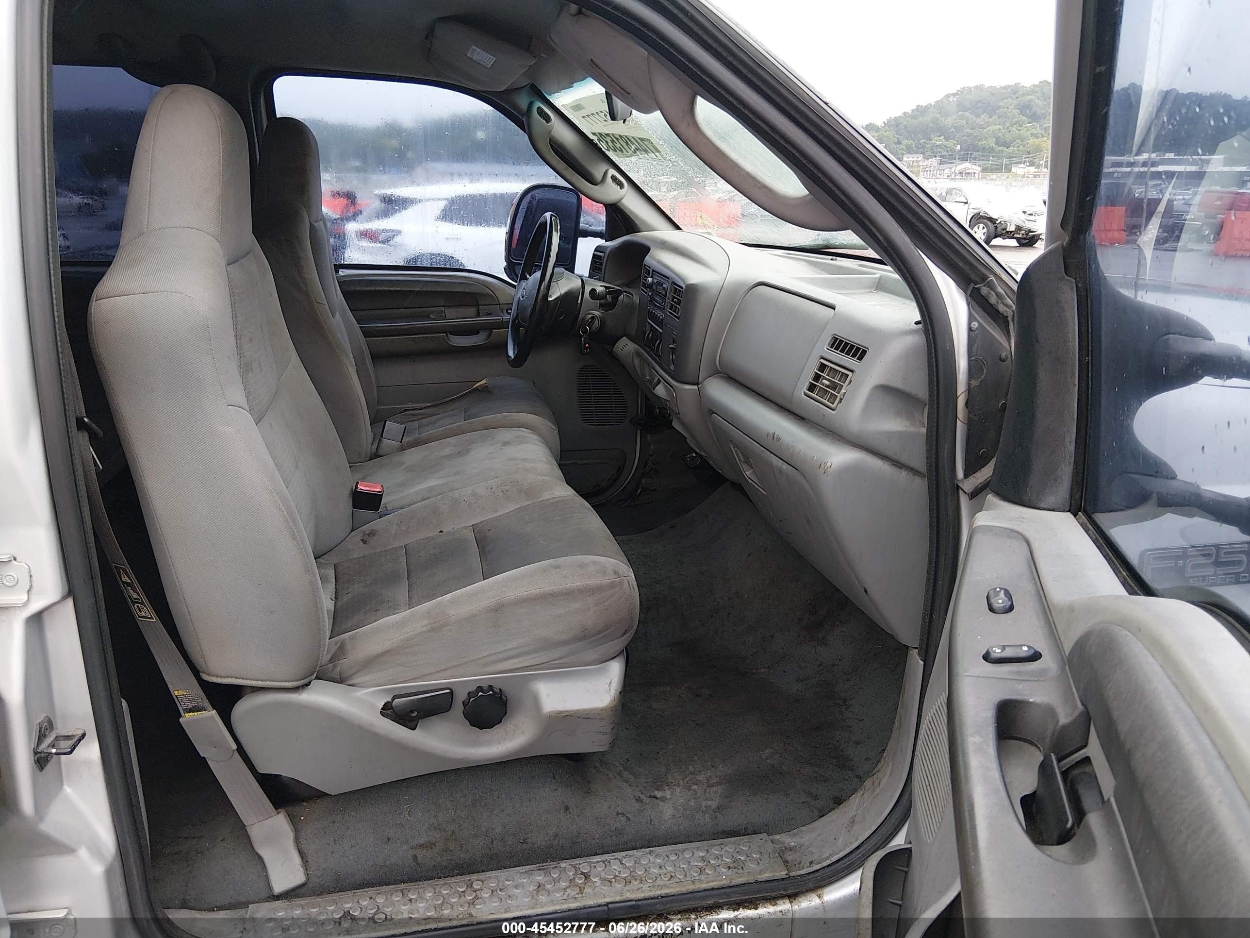 2004 Ford F-250 Lariat/xl/xlt Серебряный vin: 1FTNW20P54EB70246