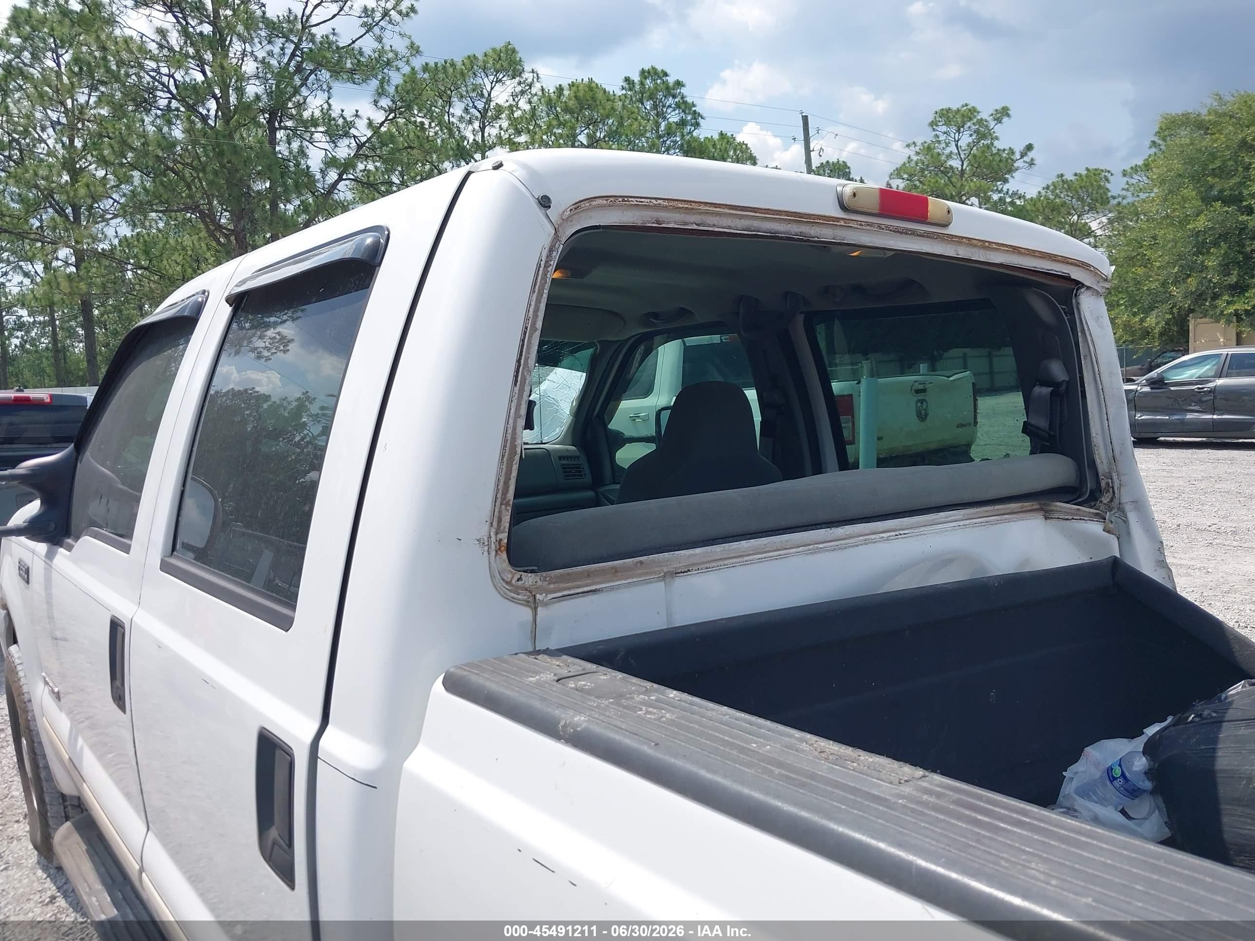 2003 Ford F-250 King Ranch/lariat/xl/xlt Белый vin: 1FTNW20PX3ED63538