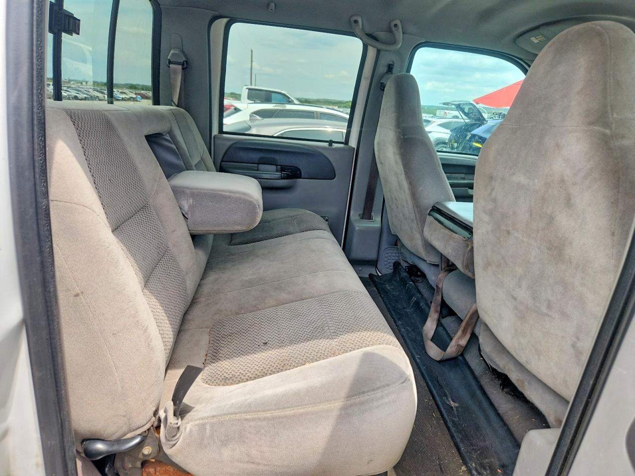 2001 Ford F250 Super Duty White vin: 1FTNW20S81EB96159