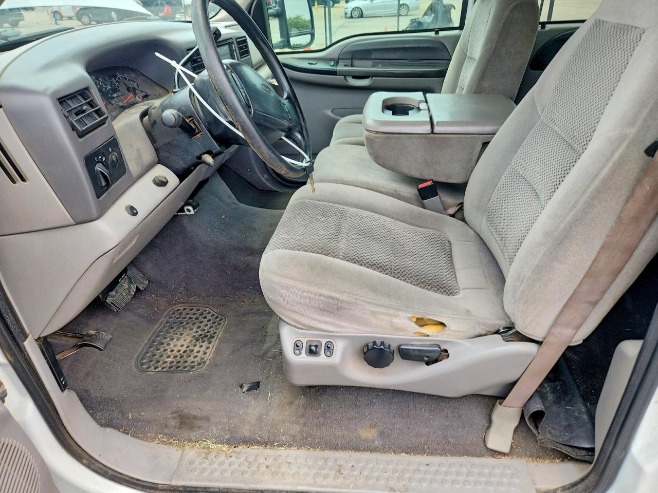 2001 Ford F250 Super Duty White vin: 1FTNW20S81EB96159