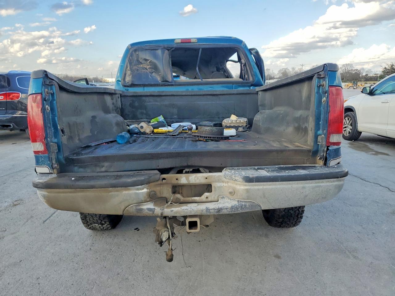 2001 Ford F250 Super Duty Blue vin: 1FTNW21F01EC76833