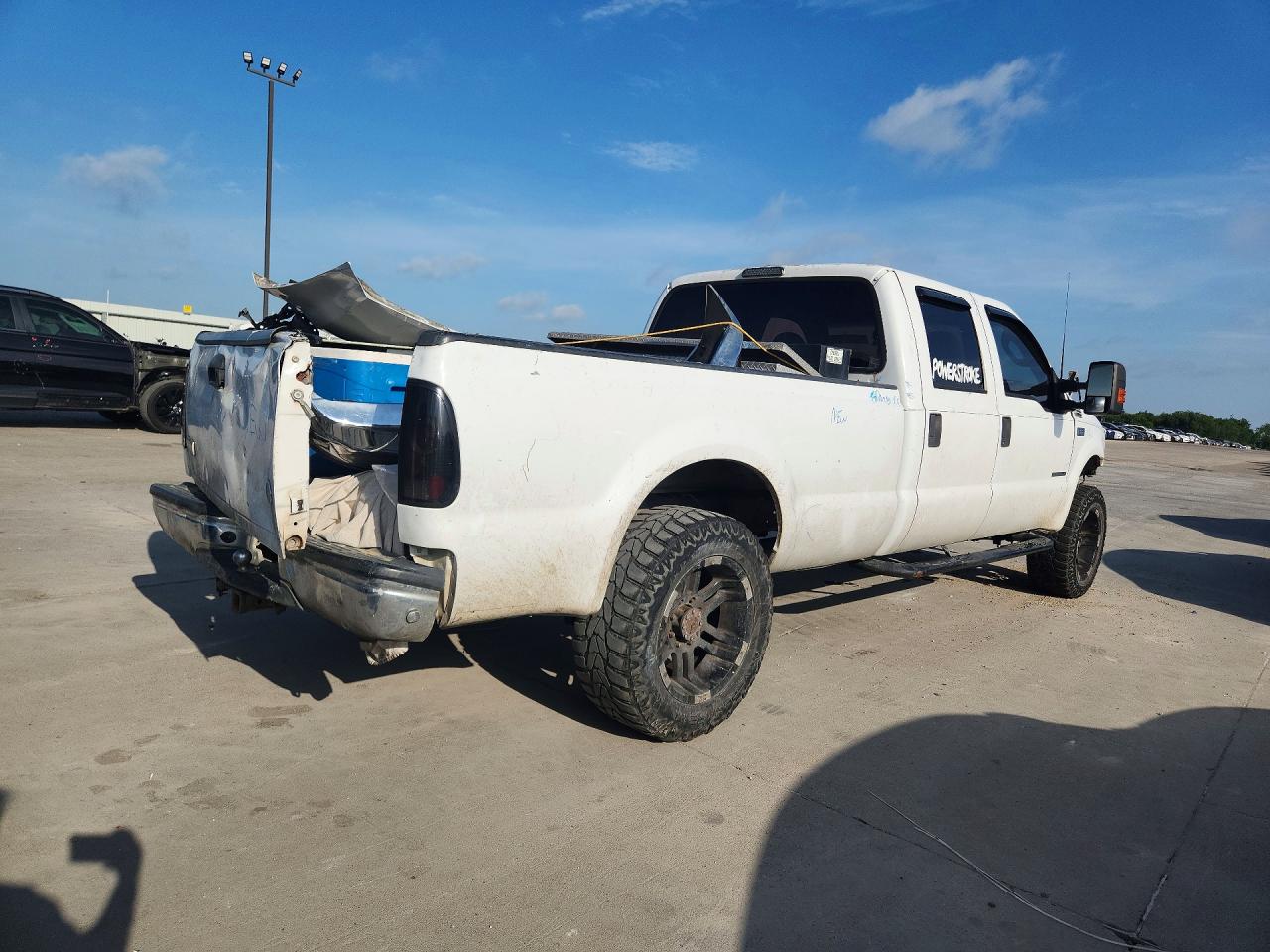2003 Ford F250 Super Duty White vin: 1FTNW21F03EB25929