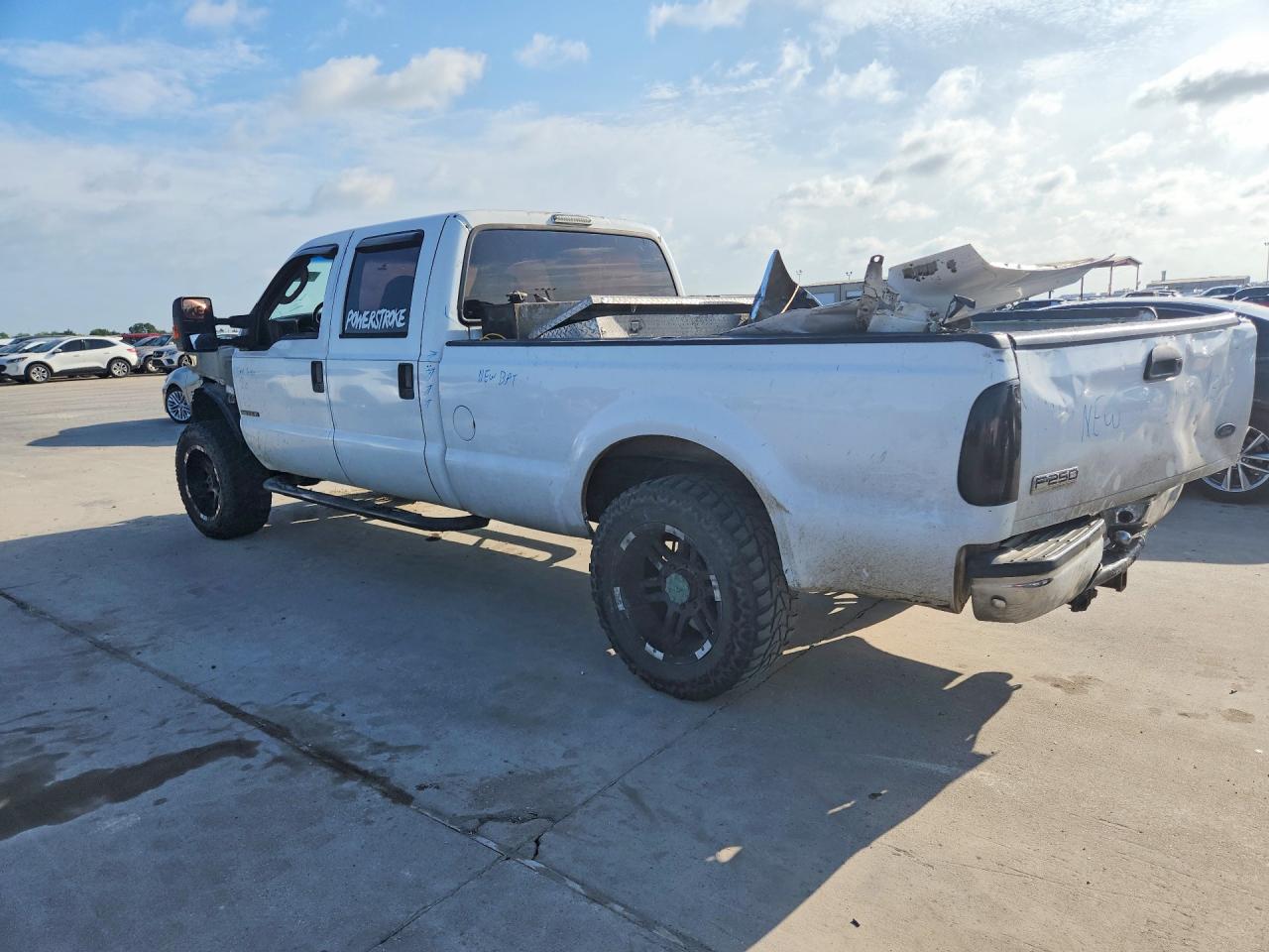 2003 Ford F250 Super Duty White vin: 1FTNW21F03EB25929