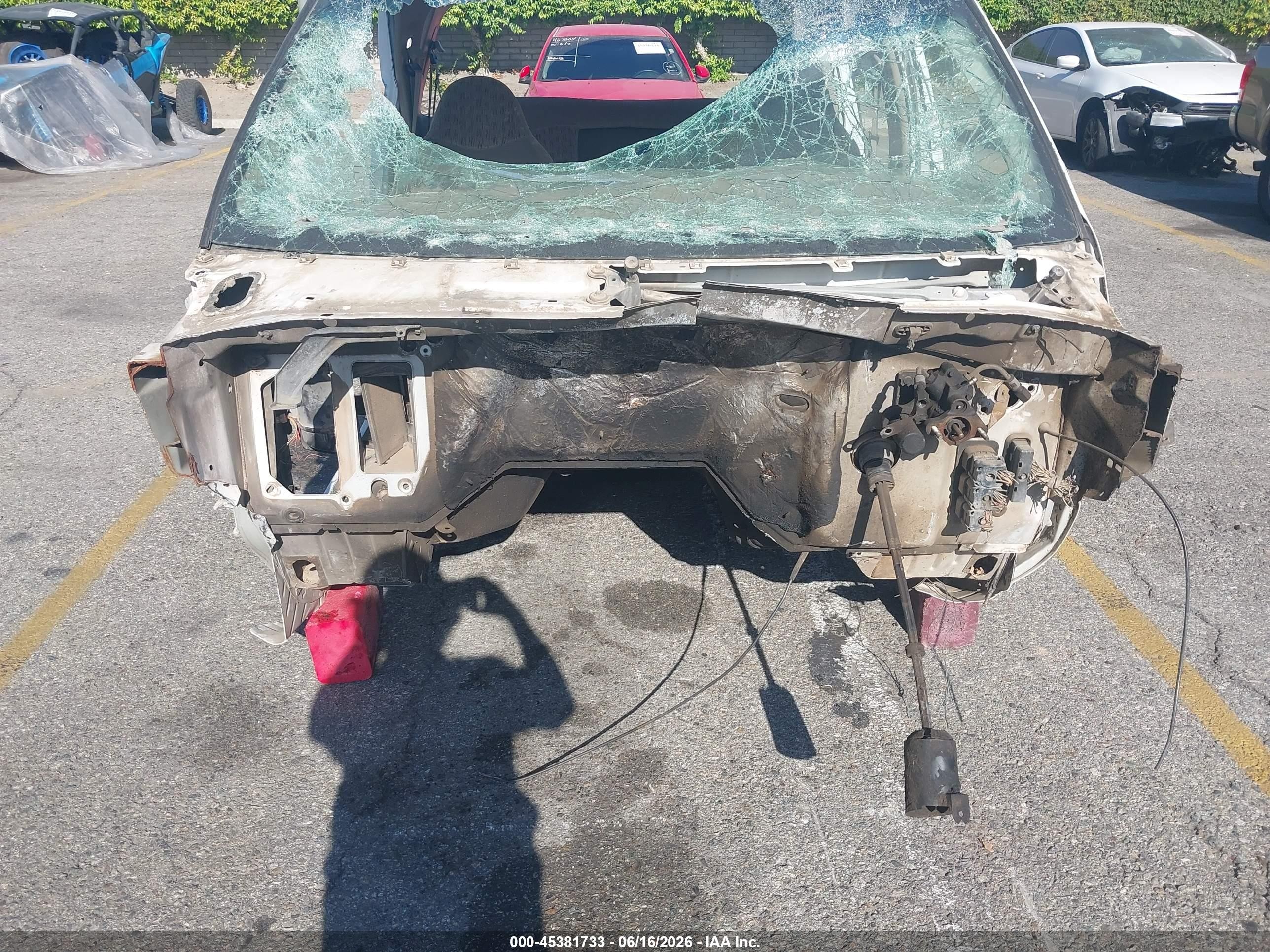 1999 Ford F-250 Lariat/xl/xlt White vin: 1FTNW21F1XEB03427