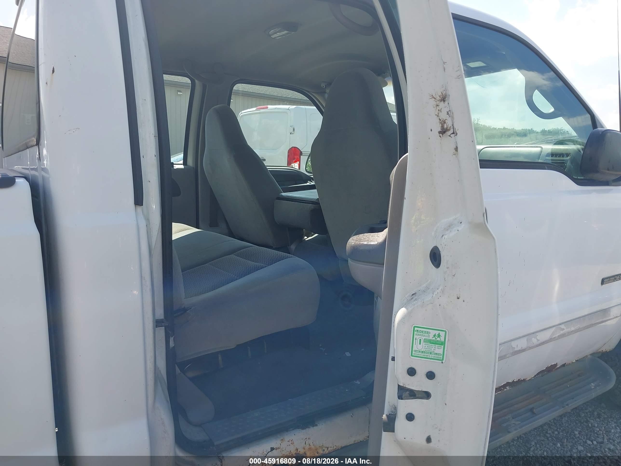 2001 Ford F-250 Lariat/xl/xlt Белый vin: 1FTNW21F21ED89361