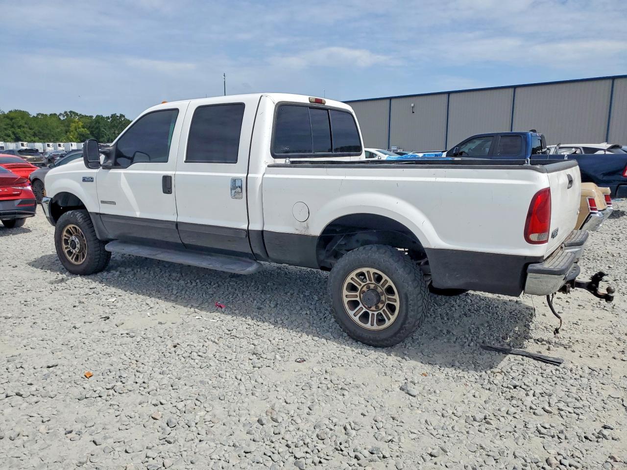 2002 Ford F250 Super Duty White vin: 1FTNW21F22EC45228