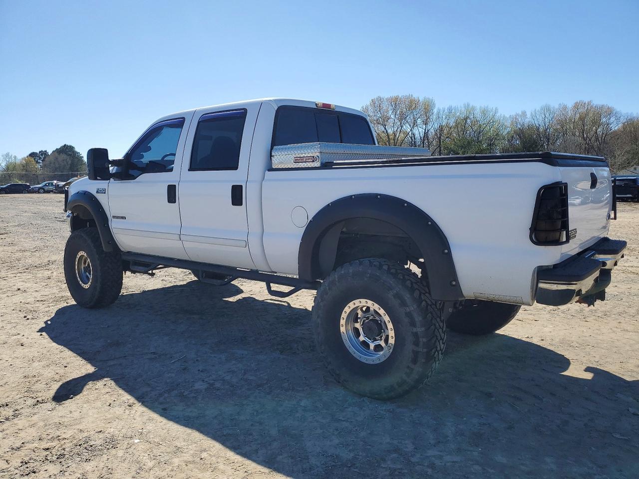 2003 Ford F250 White vin: 1FTNW21F43EA74676