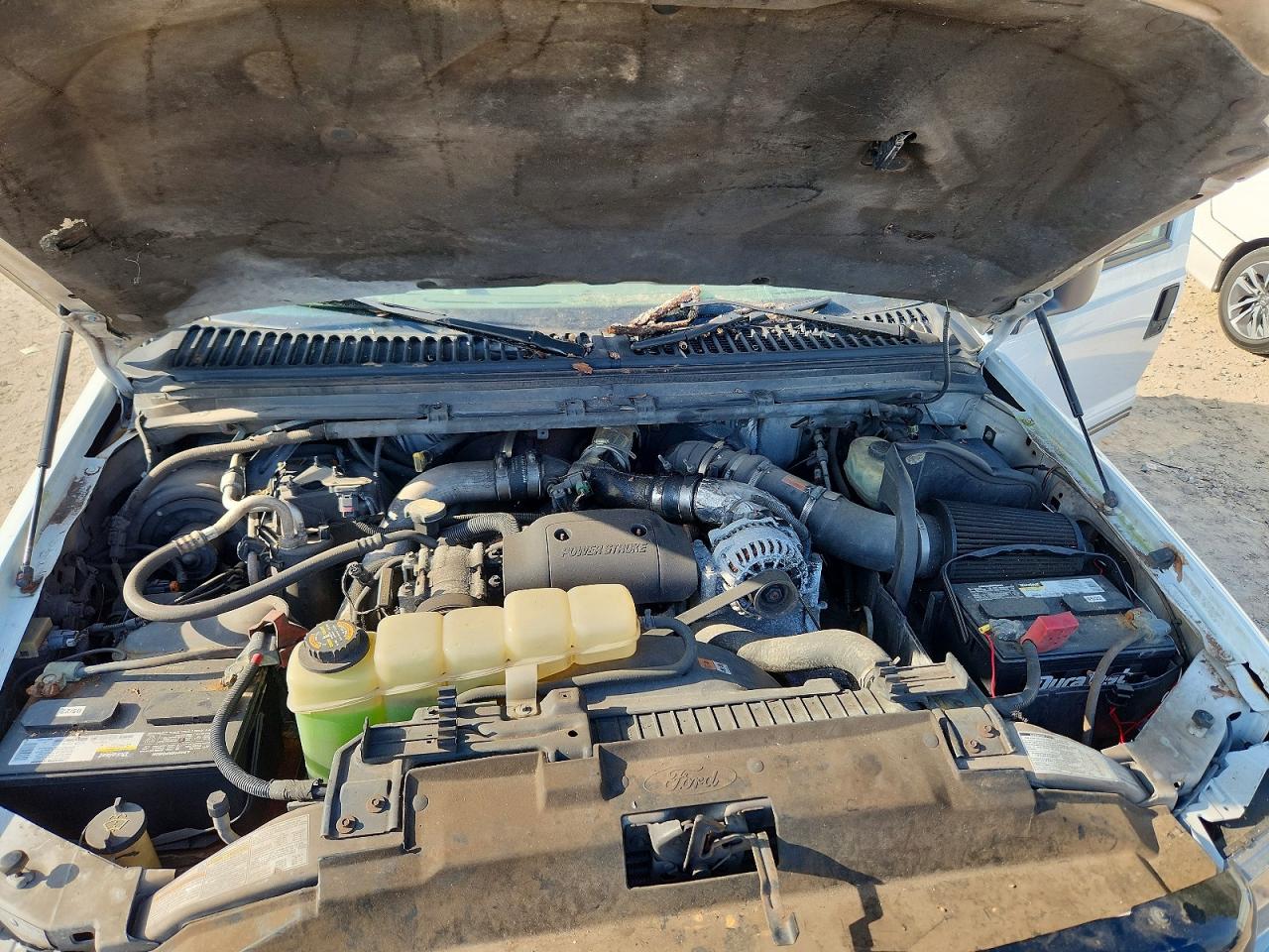 2000 Ford F250 Super Duty White vin: 1FTNW21F4YEE52325