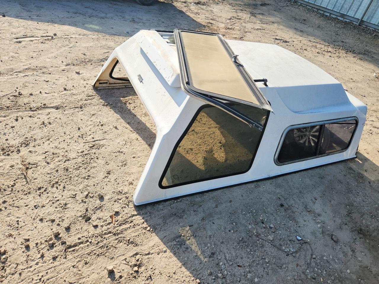2000 Ford F250 Super Duty White vin: 1FTNW21F4YEE52325