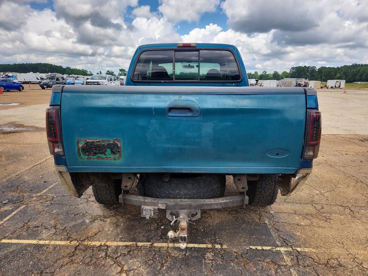 2000 Ford F250 Super Duty Синий vin: 1FTNW21F5YEE18846
