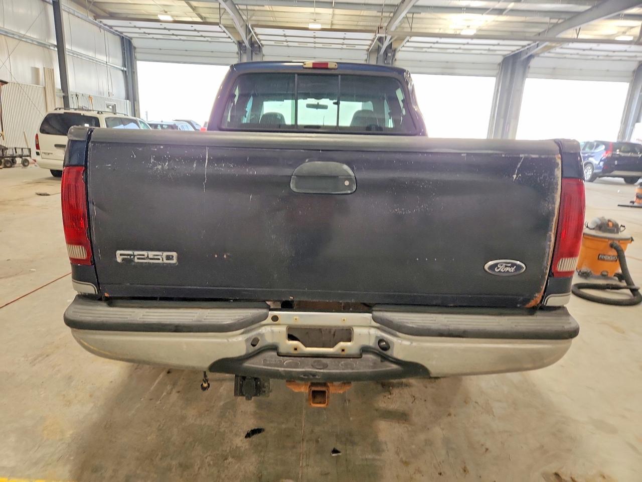 2002 Ford F250 Super Duty Синий vin: 1FTNW21F62EB94056