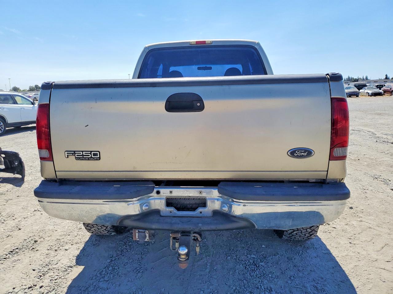 2000 Ford F250 Super Duty Gold vin: 1FTNW21F6YEB33010