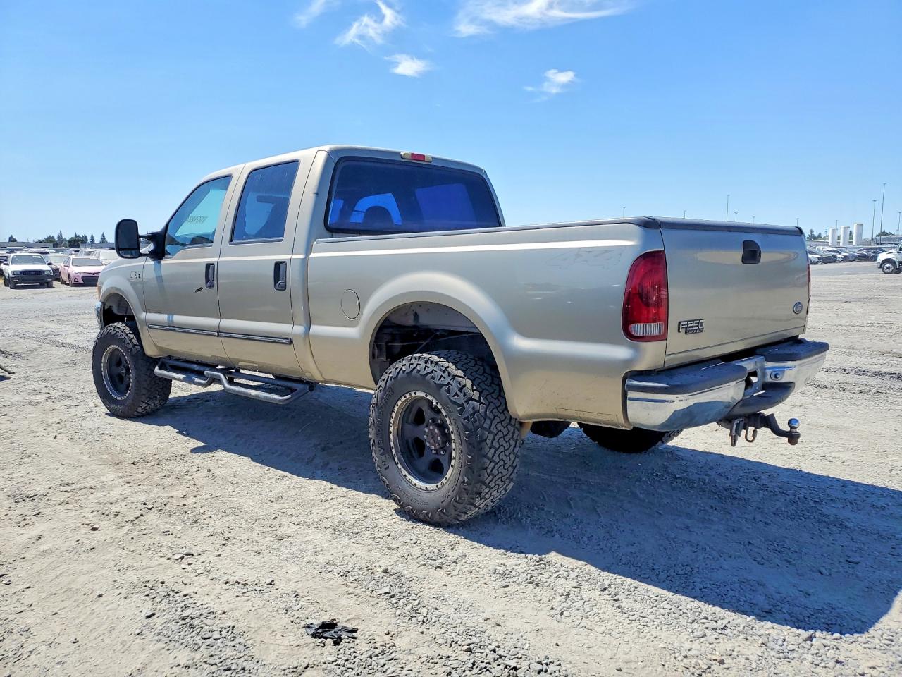 2000 Ford F250 Super Duty Gold vin: 1FTNW21F6YEB33010