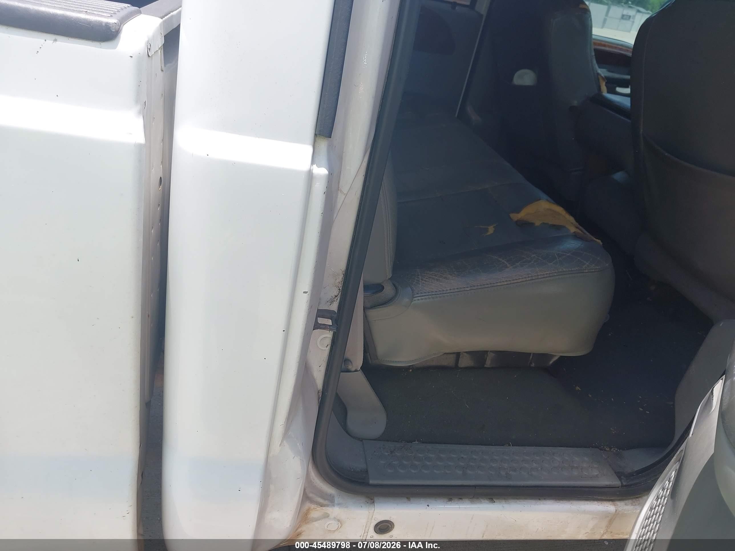 2002 Ford F-250 Lariat/xl/xlt White vin: 1FTNW21F72EB76763
