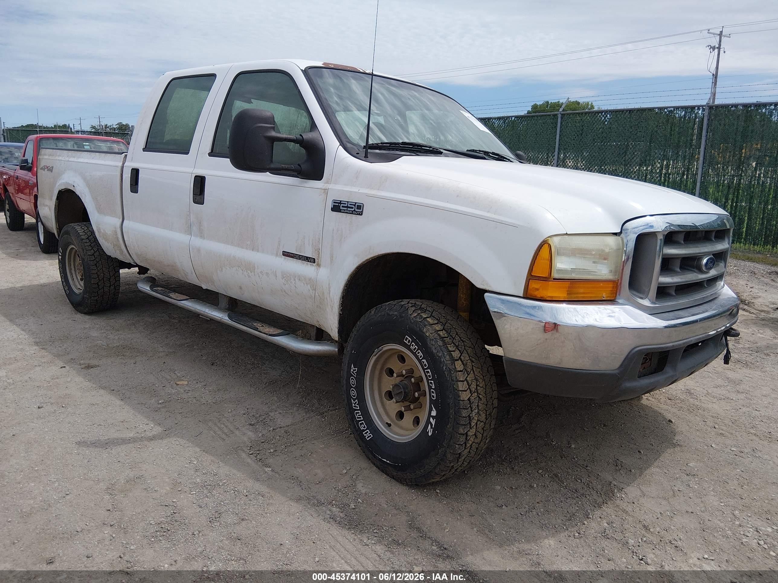 1999 Ford F-250   Белый vin: 1FTNW21F7XED07715