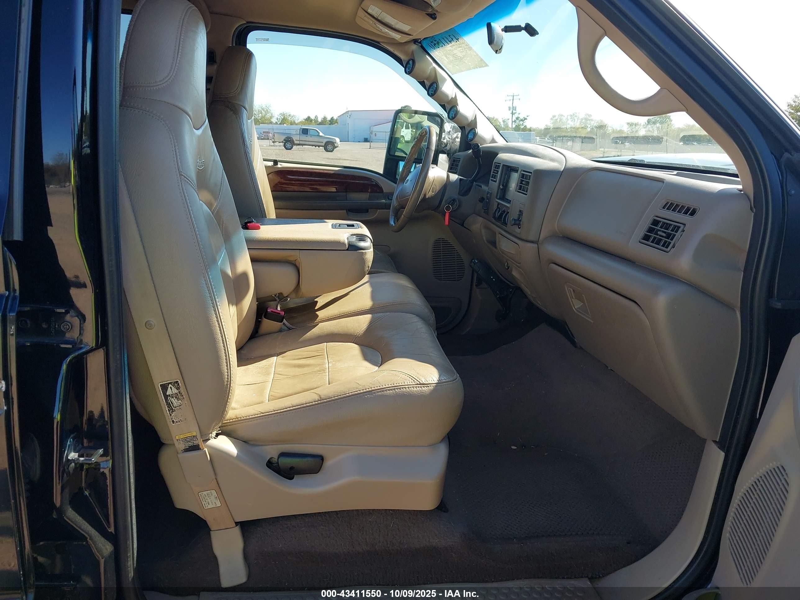2000 Ford F-250 Lariat/xl/xlt Blue vin: 1FTNW21F7YEC70568