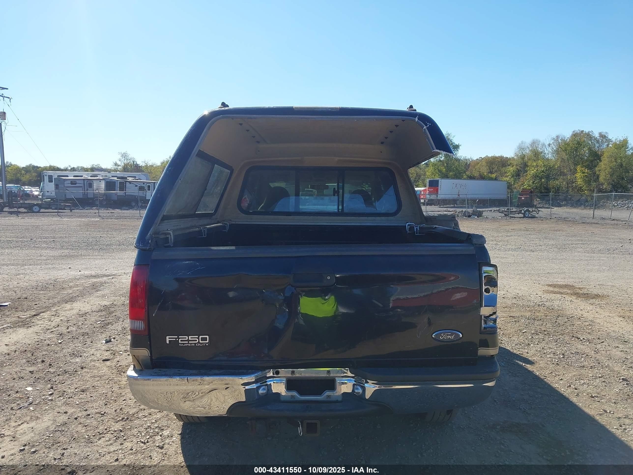 2000 Ford F-250 Lariat/xl/xlt Blue vin: 1FTNW21F7YEC70568