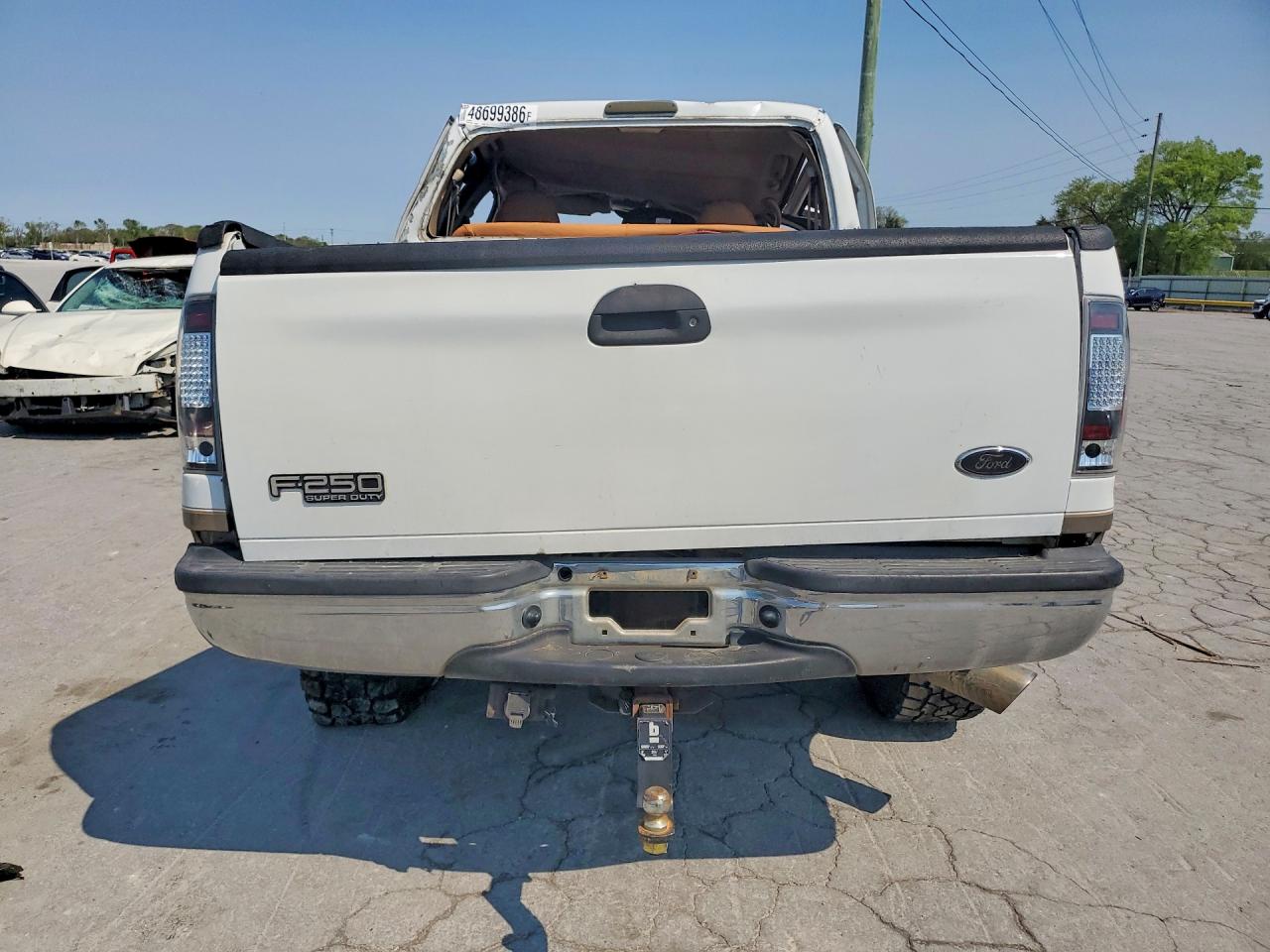 2003 Ford F250 Super Duty White vin: 1FTNW21F83EB09803