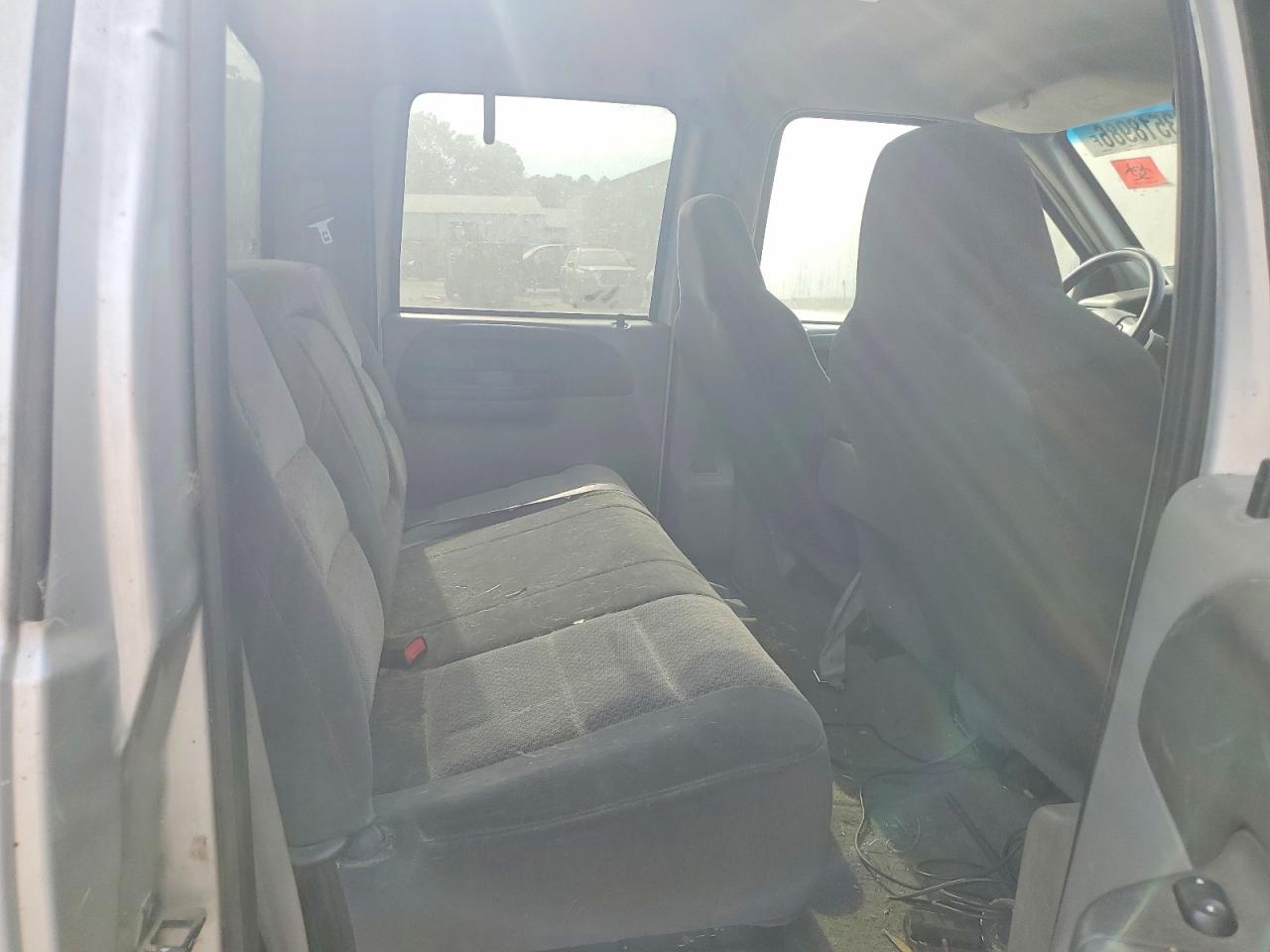 2002 Ford F250 Super Duty Silver vin: 1FTNW21F92ED18675