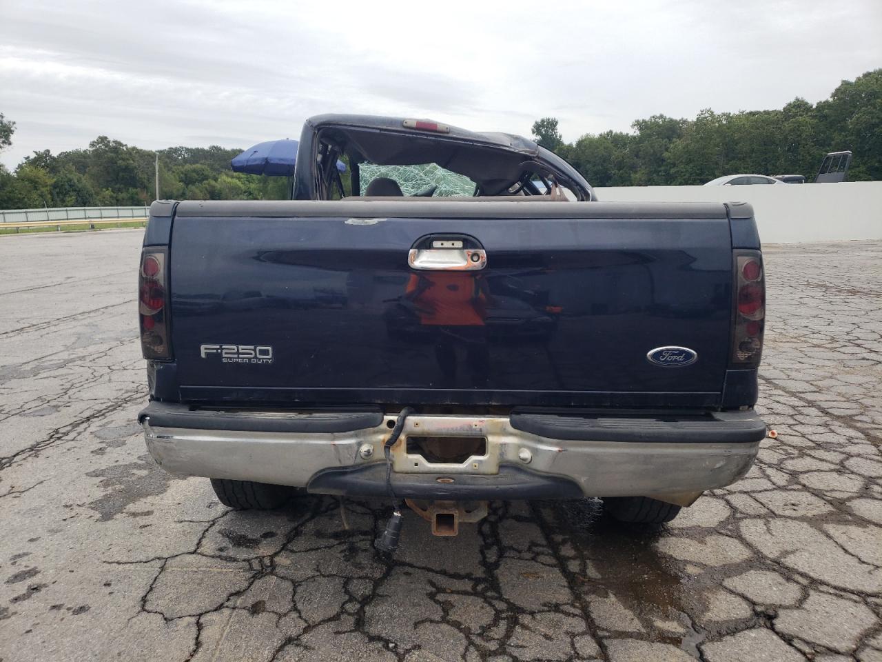 2000 Ford F250 Super Duty Blue vin: 1FTNW21F9YEE38436