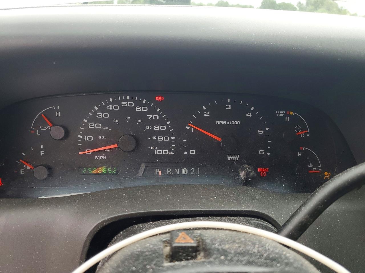 2003 Ford F250 Super Duty White vin: 1FTNW21L03ED52785