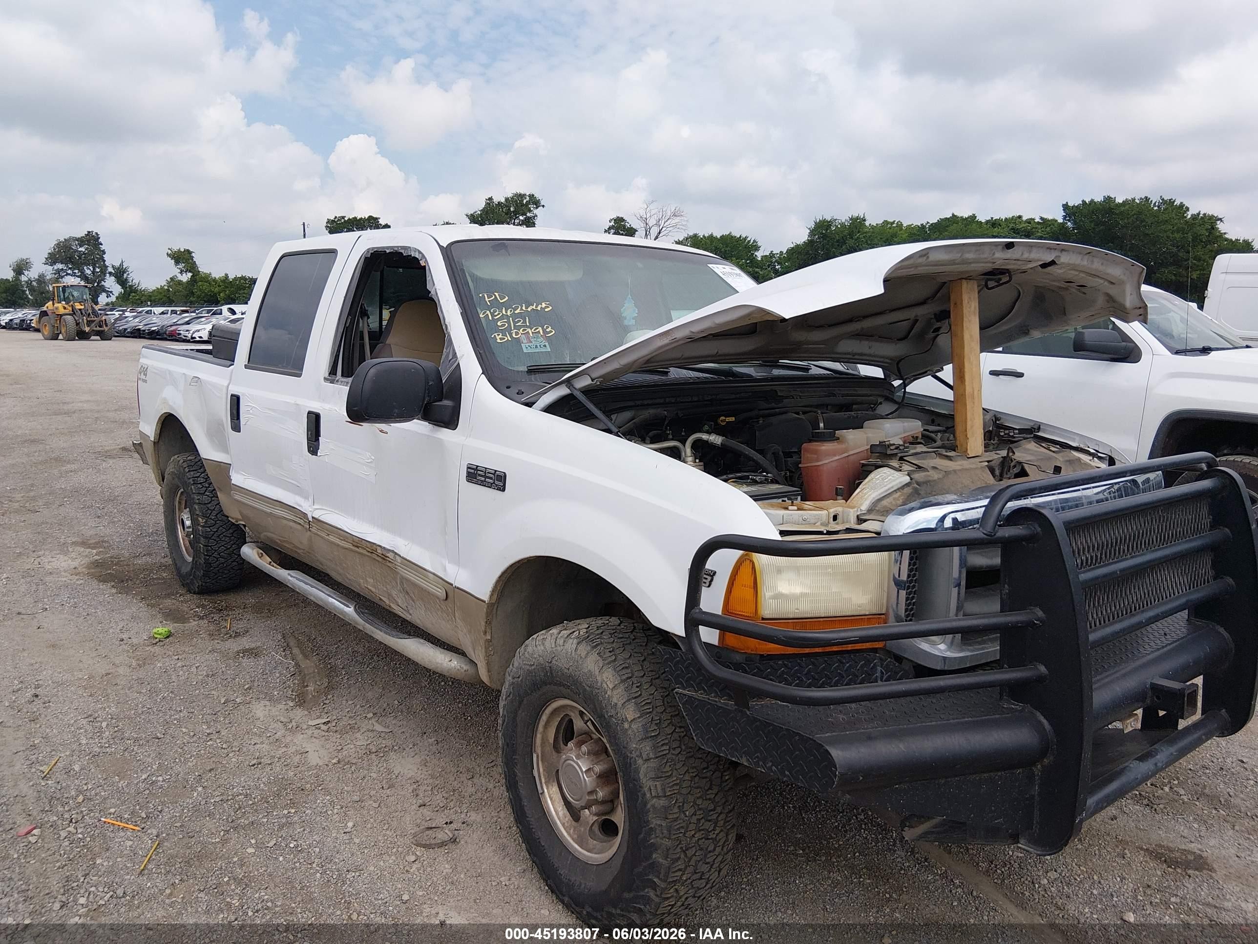 2000 Ford F-250 Lariat/xl/xlt White vin: 1FTNW21L2YEC12020