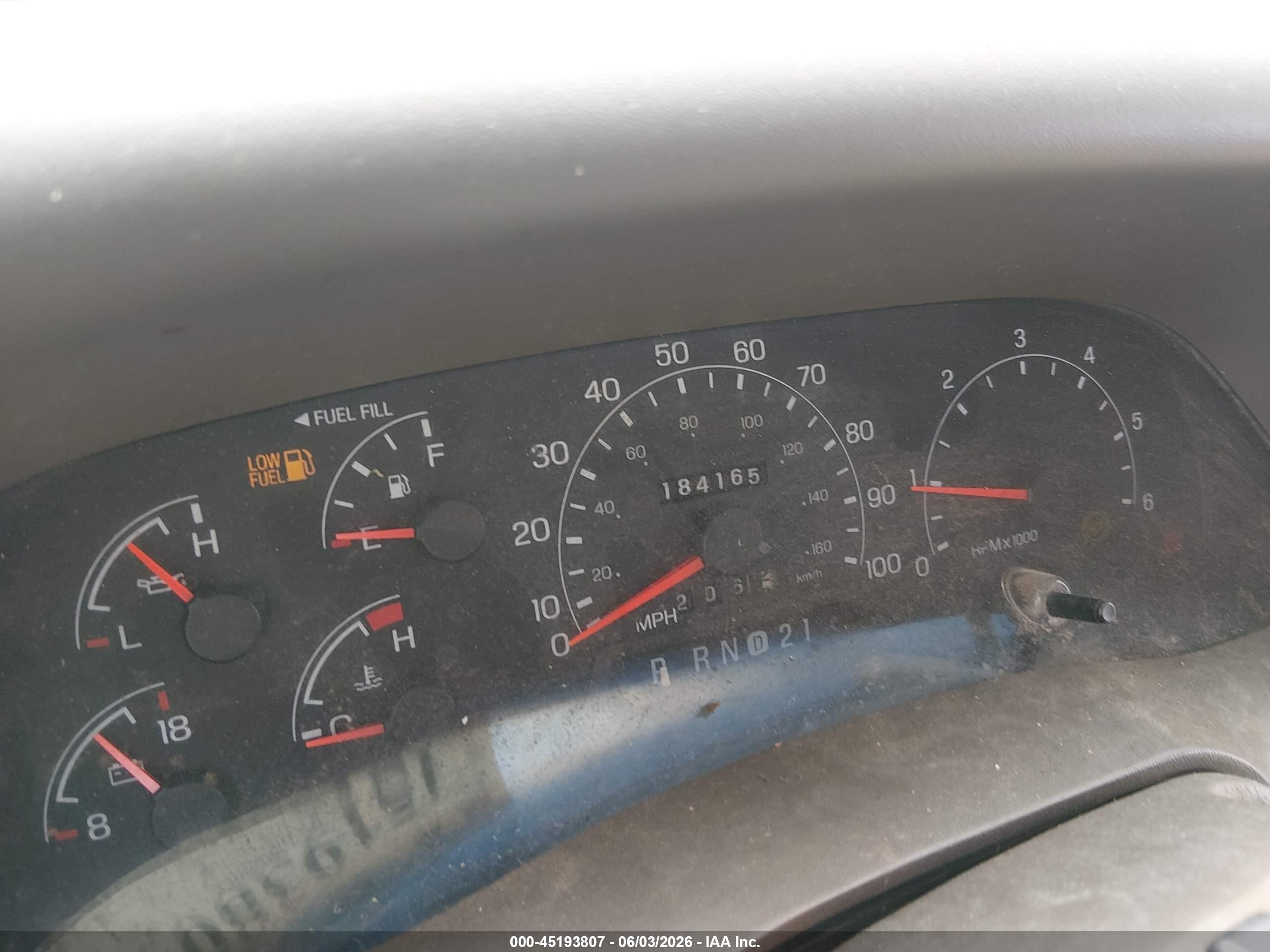 2000 Ford F-250 Lariat/xl/xlt White vin: 1FTNW21L2YEC12020