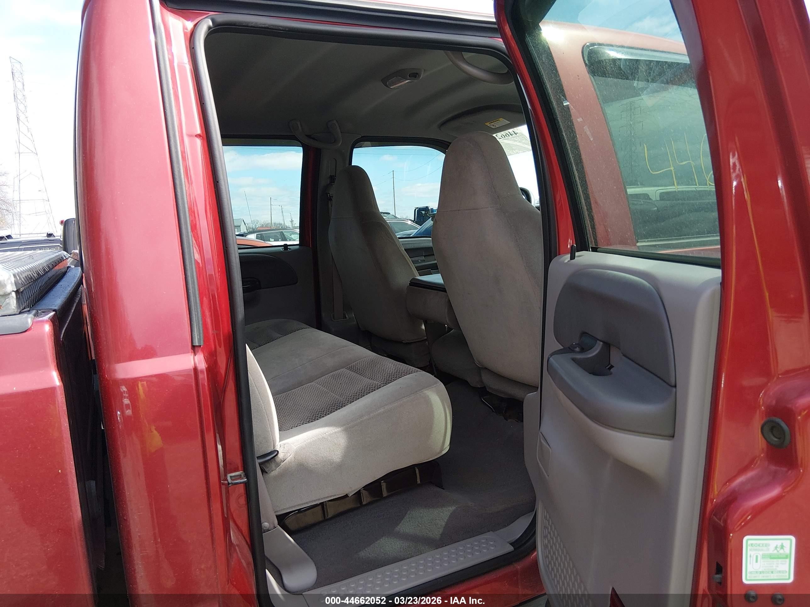 2001 Ford F-250 Lariat/xl/xlt Красный vin: 1FTNW21L41ED29104