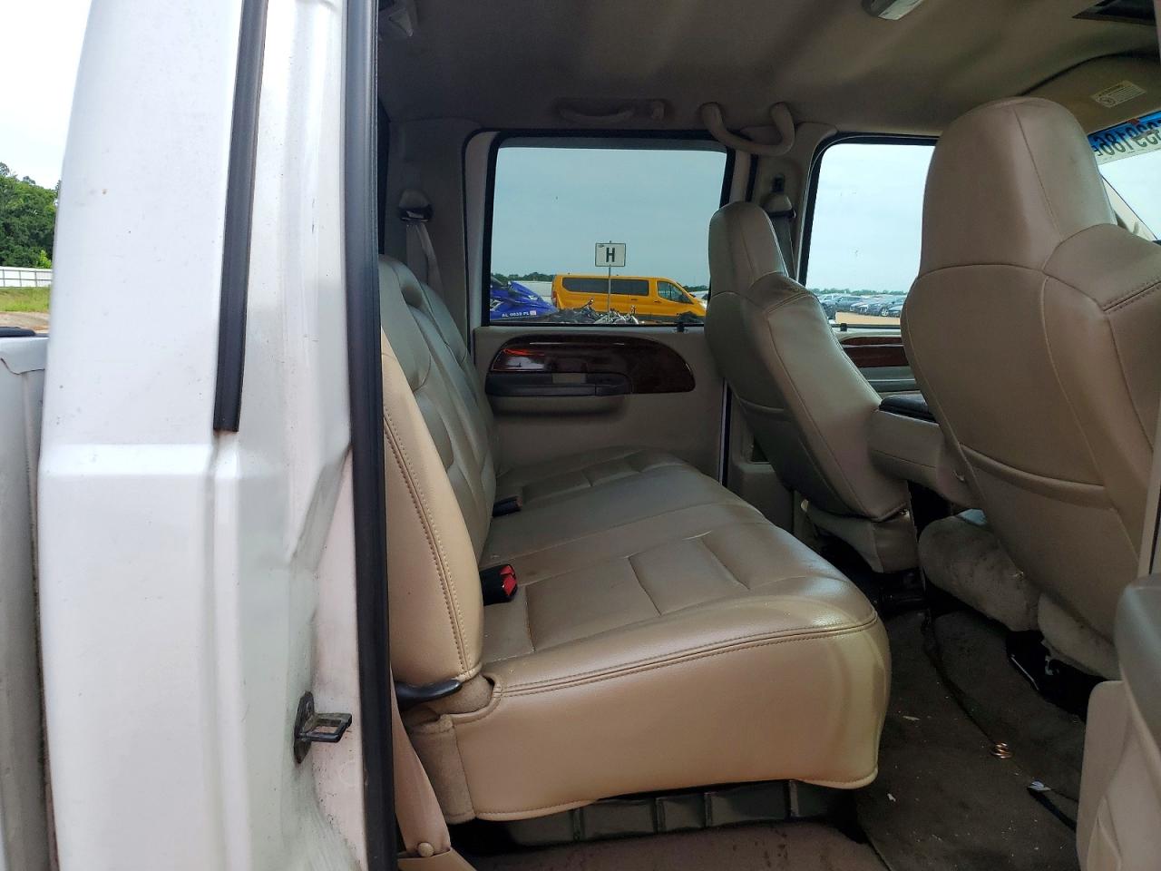 2003 Ford F250 4wd White vin: 1FTNW21L43EC73653