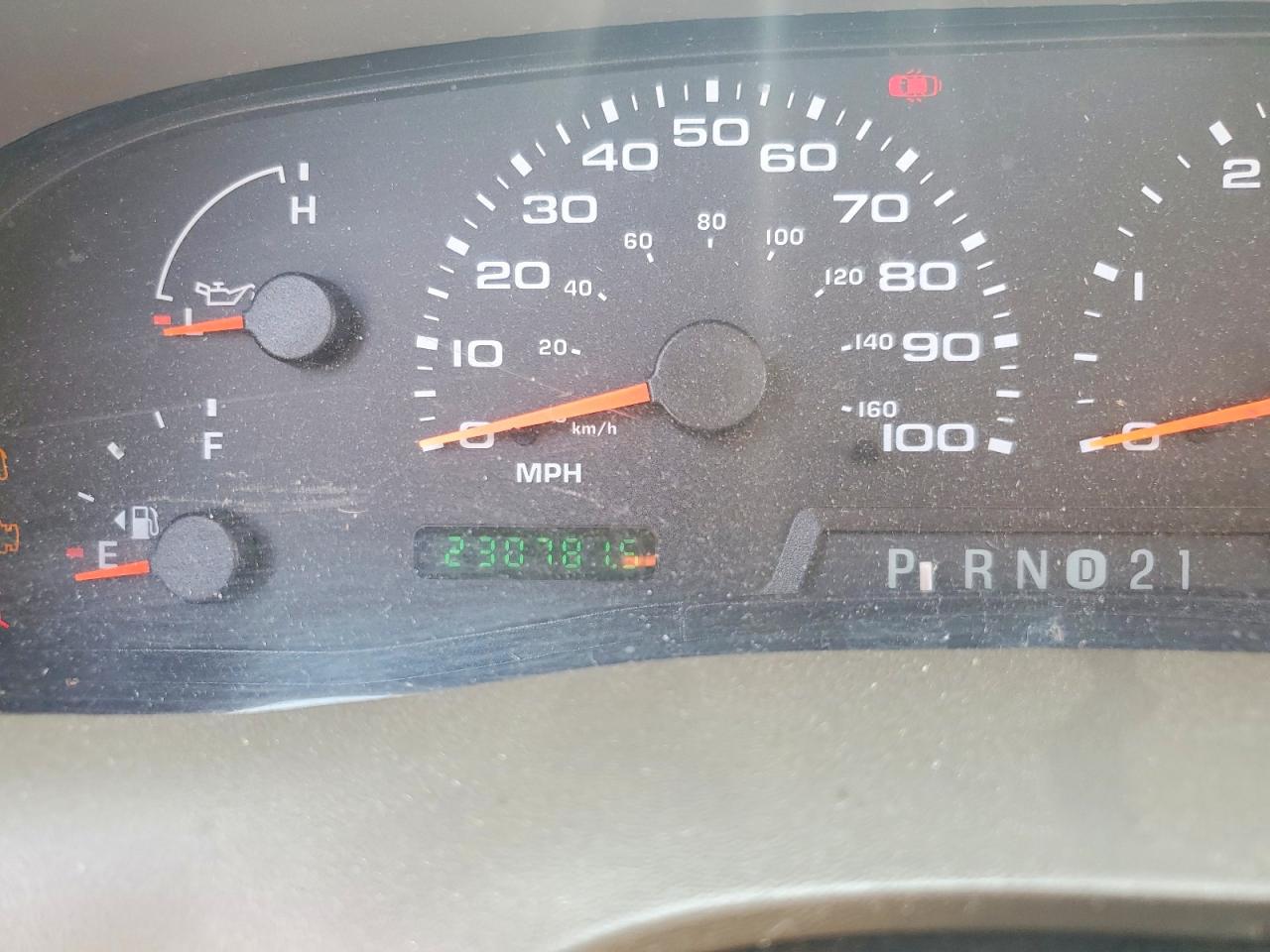 2003 Ford F250 4wd White vin: 1FTNW21L43EC73653