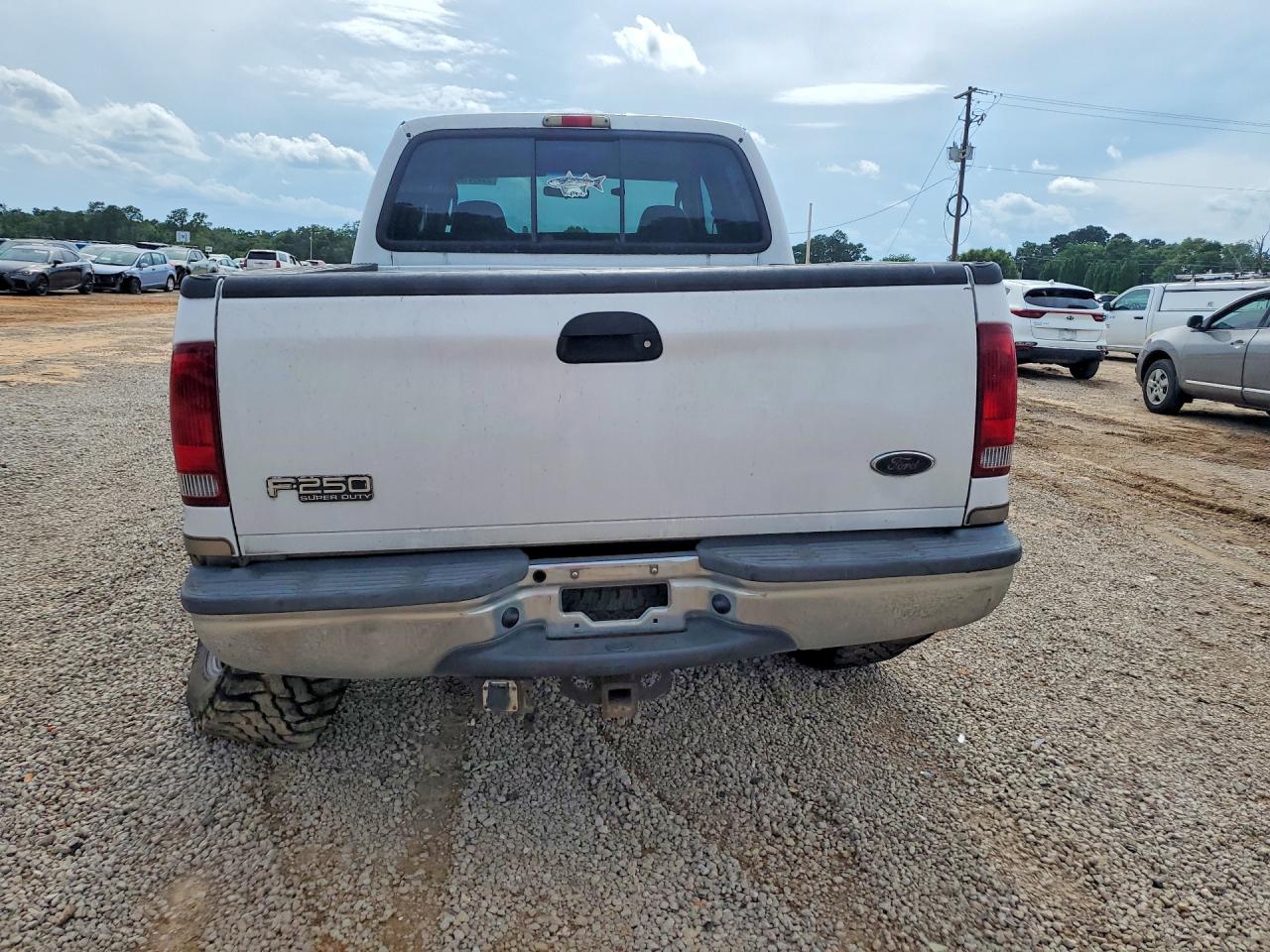 2003 Ford F250 4wd White vin: 1FTNW21L43EC73653