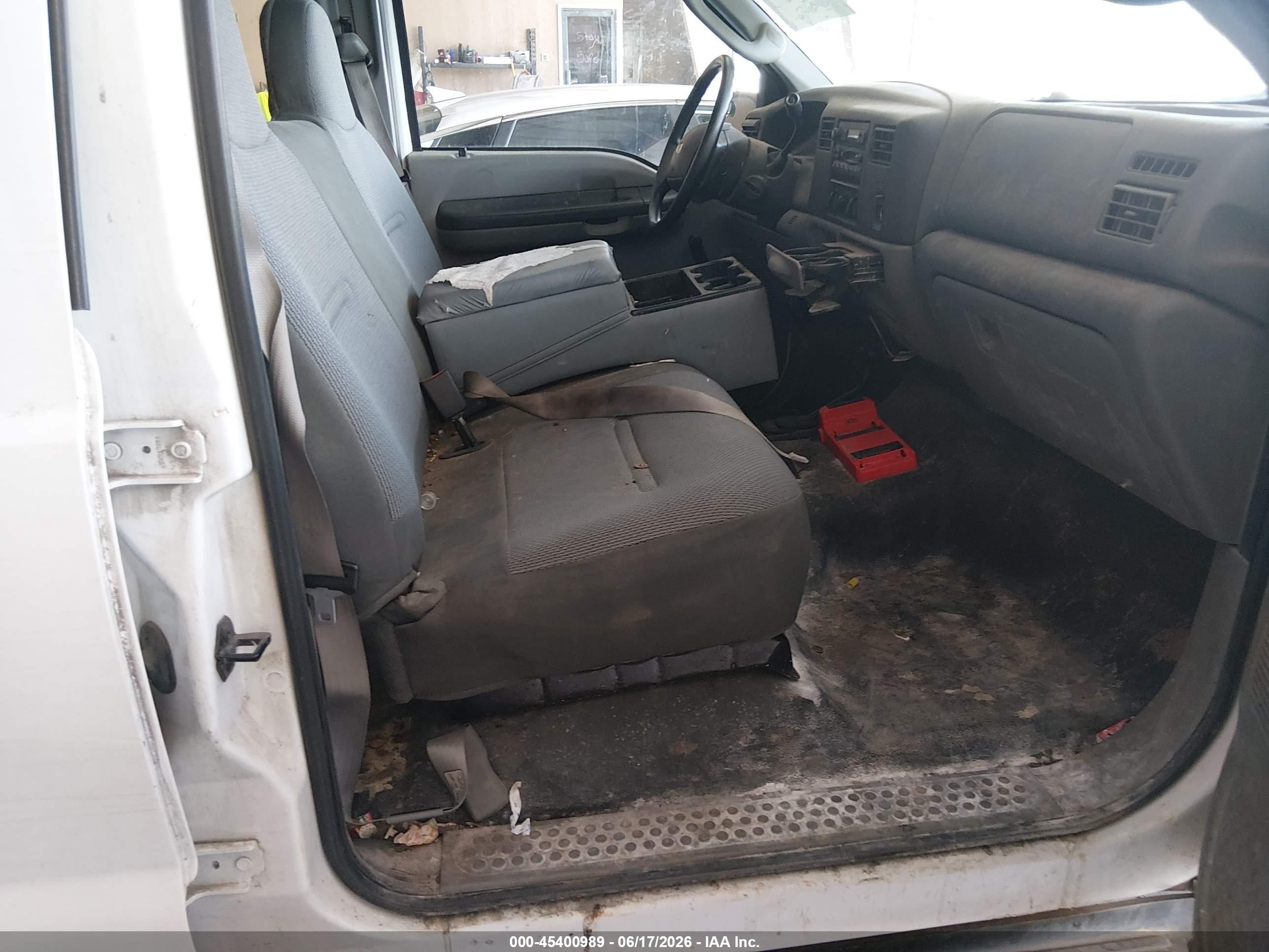 2003 Ford F-250 Lariat/xl/xlt White vin: 1FTNW21L63EA07910