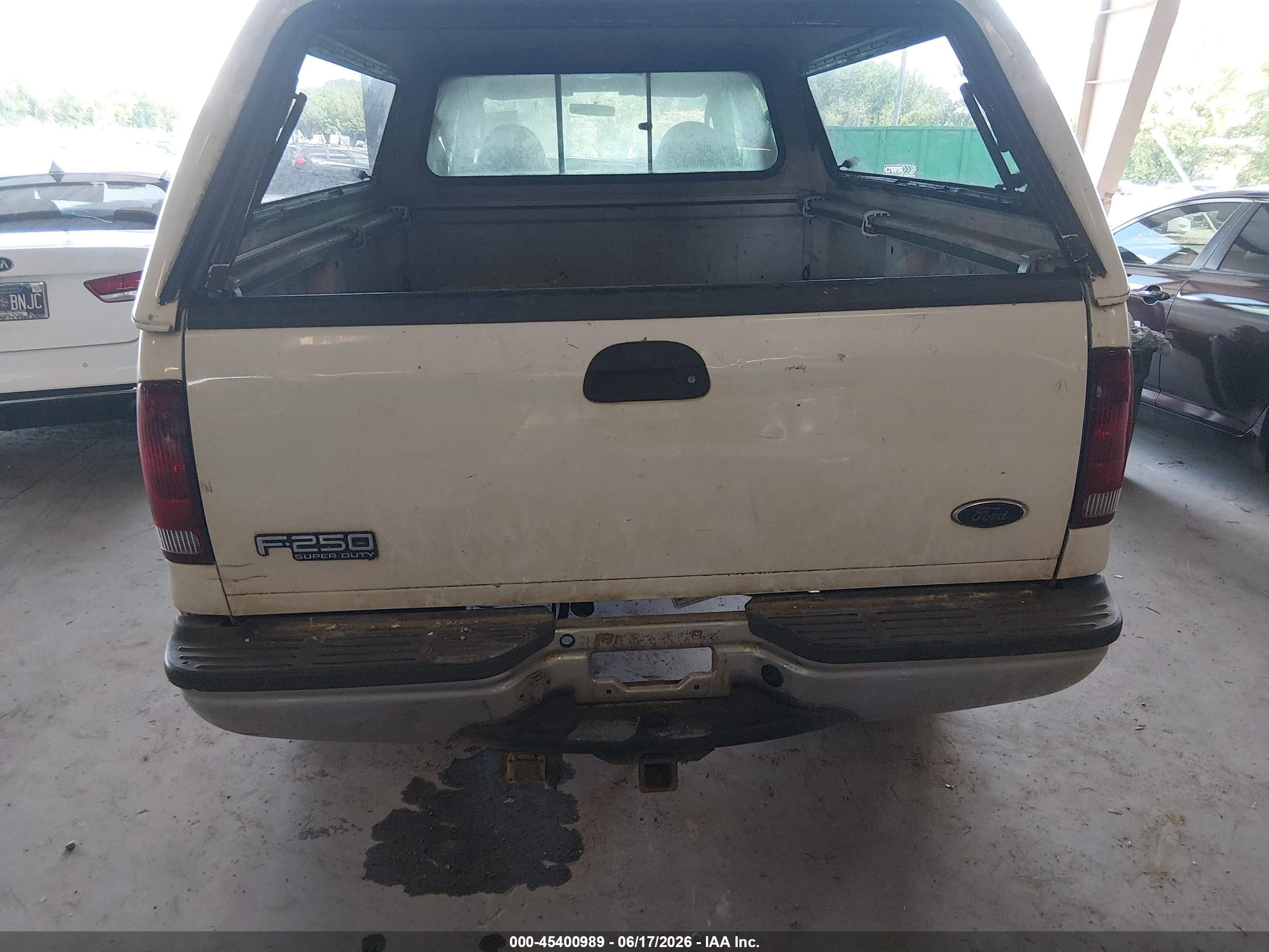2003 Ford F-250 Lariat/xl/xlt White vin: 1FTNW21L63EA07910