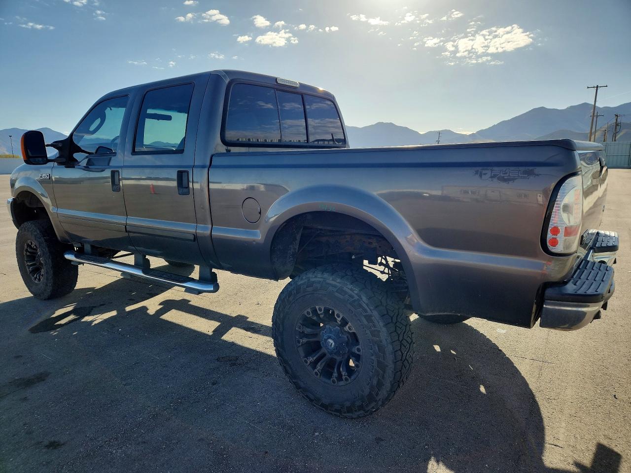 2003 Ford F250 Super Duty Gray vin: 1FTNW21L63EB70525