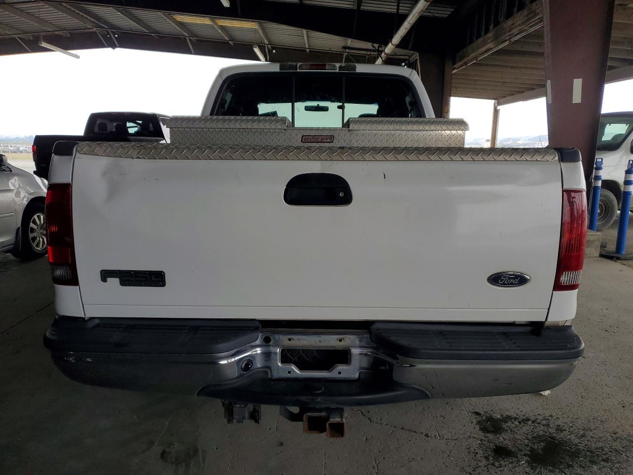 2003 Ford F250 Super Duty White vin: 1FTNW21L73EB62238