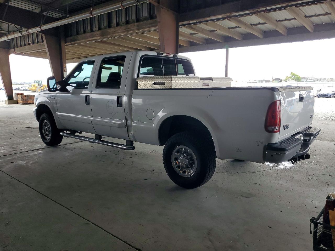 2003 Ford F250 Super Duty White vin: 1FTNW21L73EB62238