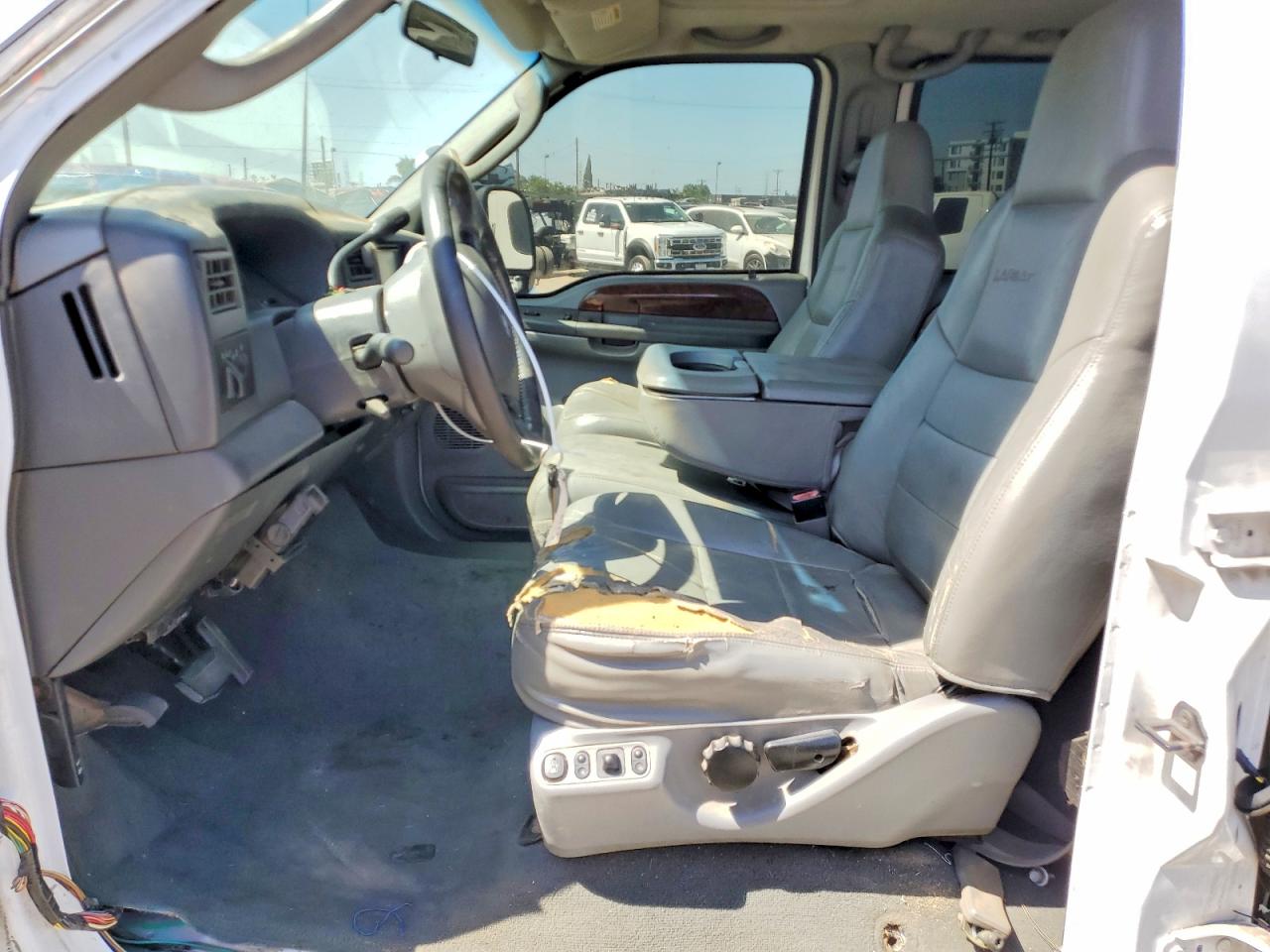 2003 Ford F250 Super Duty White vin: 1FTNW21P53ED41929