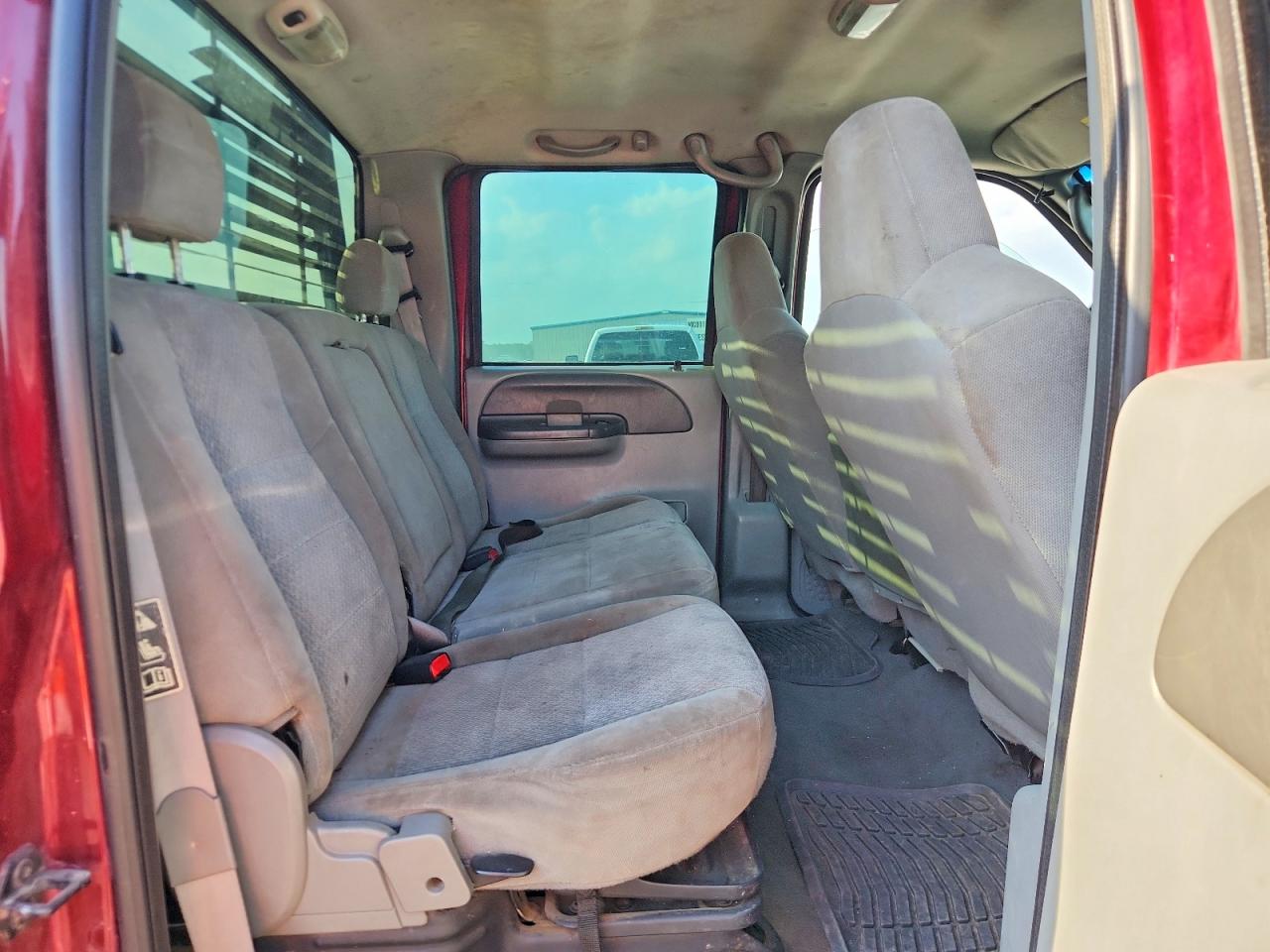 2004 Ford F250 Super Duty Maroon vin: 1FTNW21P54EA35282