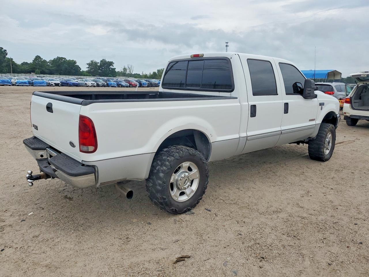 2003 Ford F250 Super Duty White vin: 1FTNW21P63ED22774