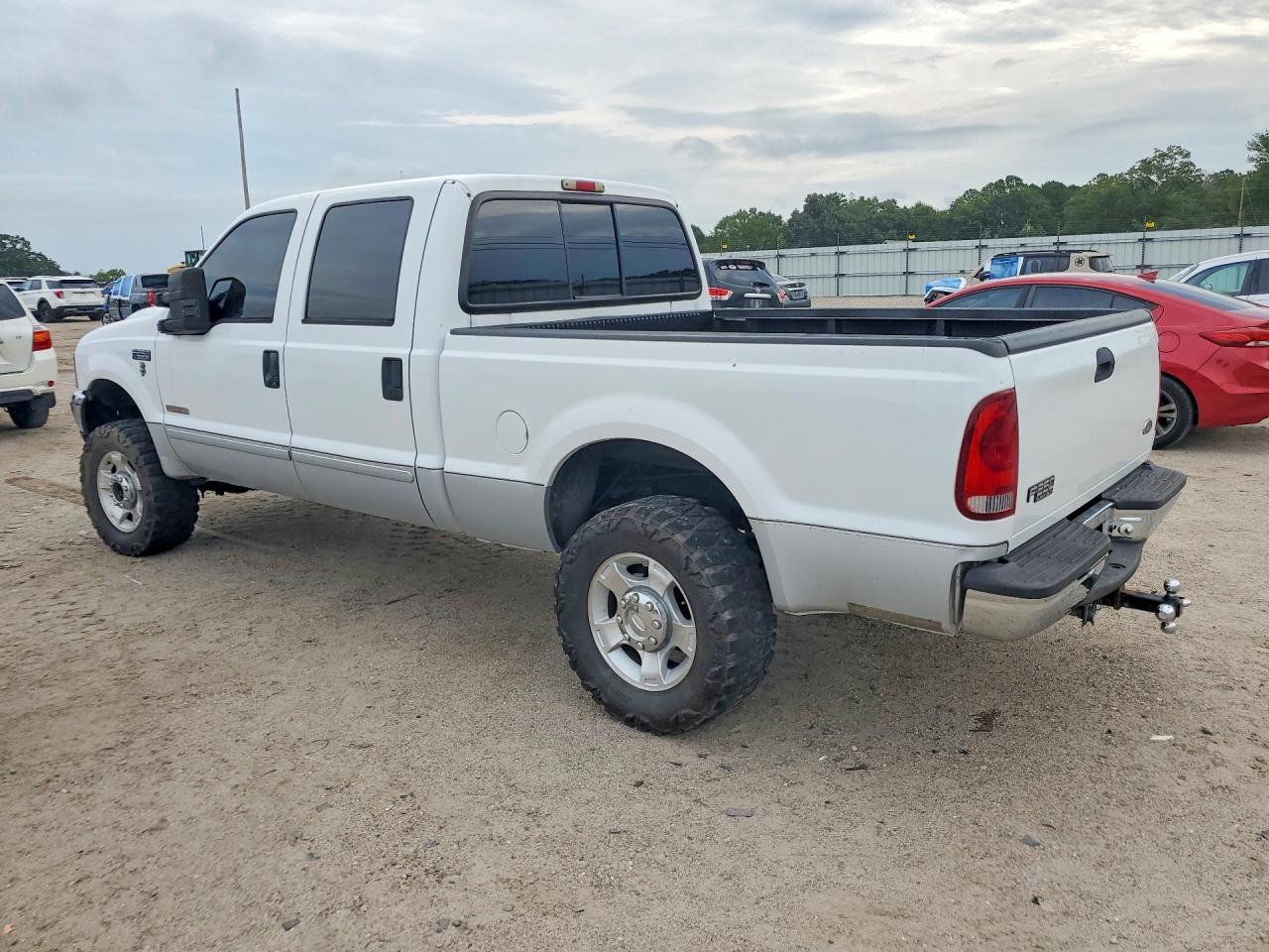 2003 Ford F250 Super Duty White vin: 1FTNW21P63ED22774