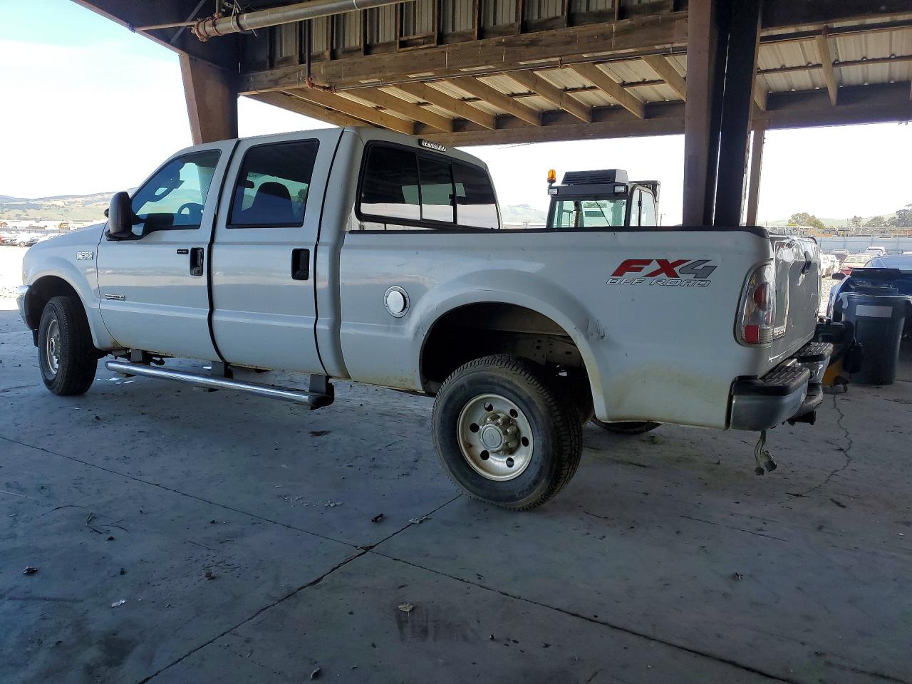 2004 Ford F250 Super Duty White vin: 1FTNW21P74EB80789
