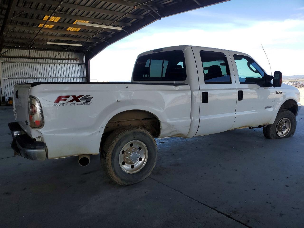 2004 Ford F250 Super Duty White vin: 1FTNW21P74EB80789