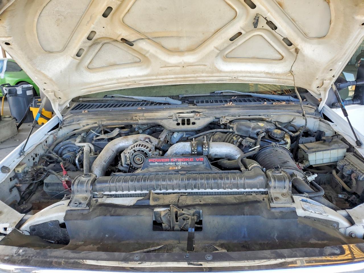 2004 Ford F250 Super Duty White vin: 1FTNW21P74EB80789